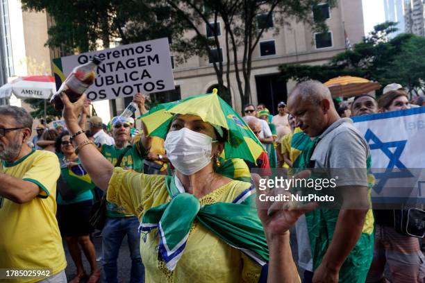 Pro-Bolsonaro protesters call for impeachment and arrest of Lula and request the withdrawal of the STF and its ministers, in Sao Paulo, Brazil, on...