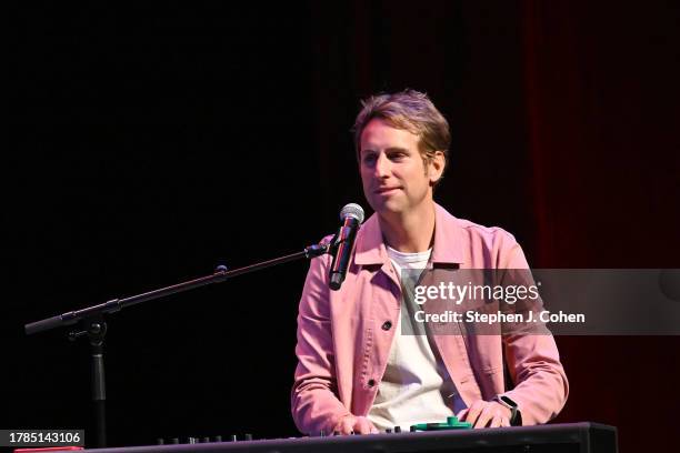 Hillary Rector 396 Ben Rector Photos & High Res Pictures - Getty Images