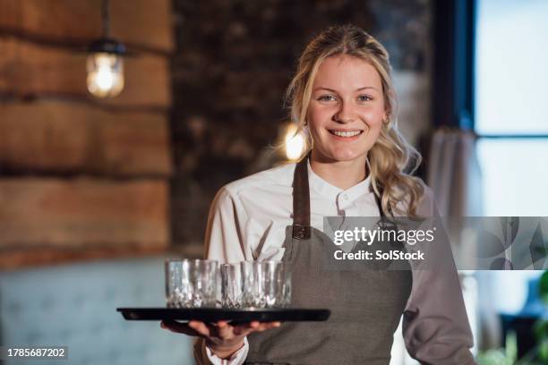 i love where i work - empregada de mesa imagens e fotografias de stock