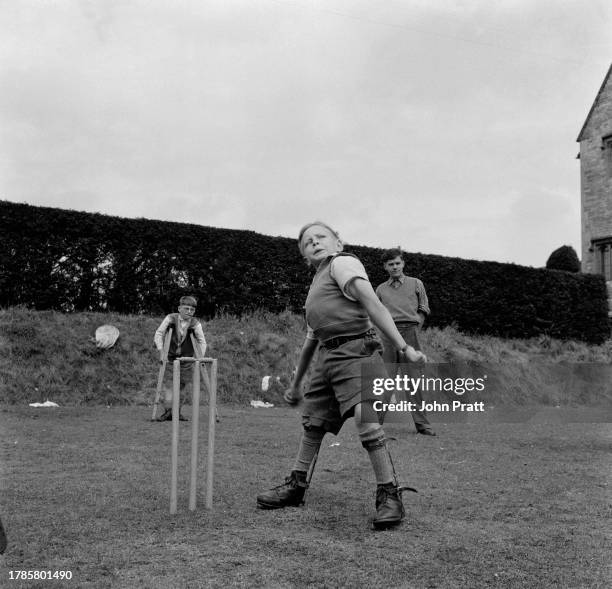 Tim Cowell 49 Boy With Leg Braces Stock Photos, High-Res Pictures, and Images ...