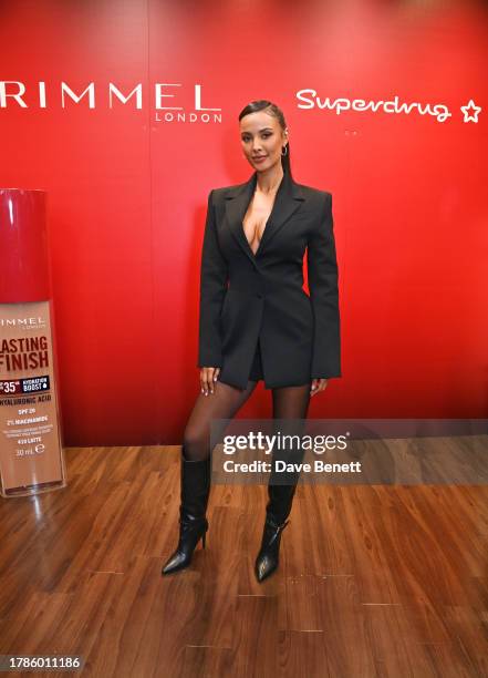 Maya Rimmal 7,944 Maya Jama Photos & High Res Pictures - Getty Images