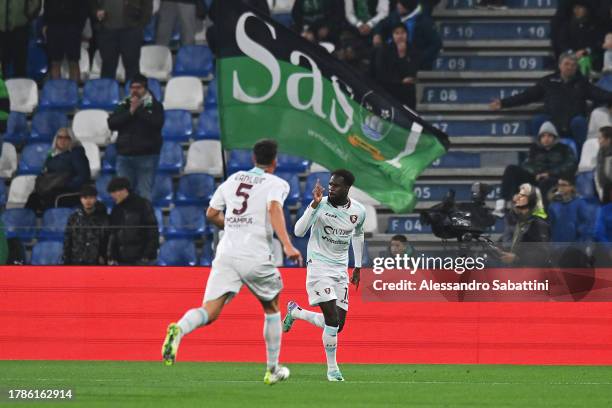 Boulaye Dia of US Salernitana celebrates after scoring the team's second goal during the Serie A TIM match between US Sassuolo and US Salernitana at...