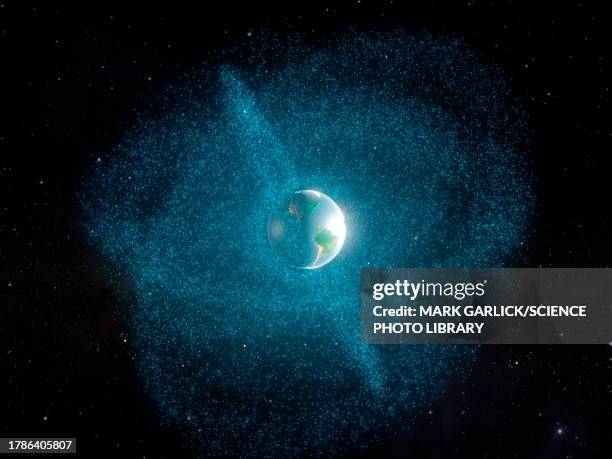 illustrations, cliparts, dessins animés et icônes de space junk orbiting earth, illustration - en orbite autour