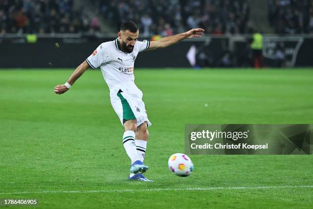 Franck Honorat of Borussia Moenchengladbach scores the team's third goal during the Bundesliga match between Borussia Mönchengladbach and VfL...