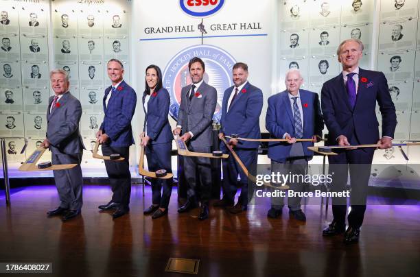 Mike Vernon, Pierre Turgeon, Caroline Ouellette, Henrik Lundqvist, Eric Lacroix , Ken Hitchcock and Tom Barrasso pose for a photo opportunity...