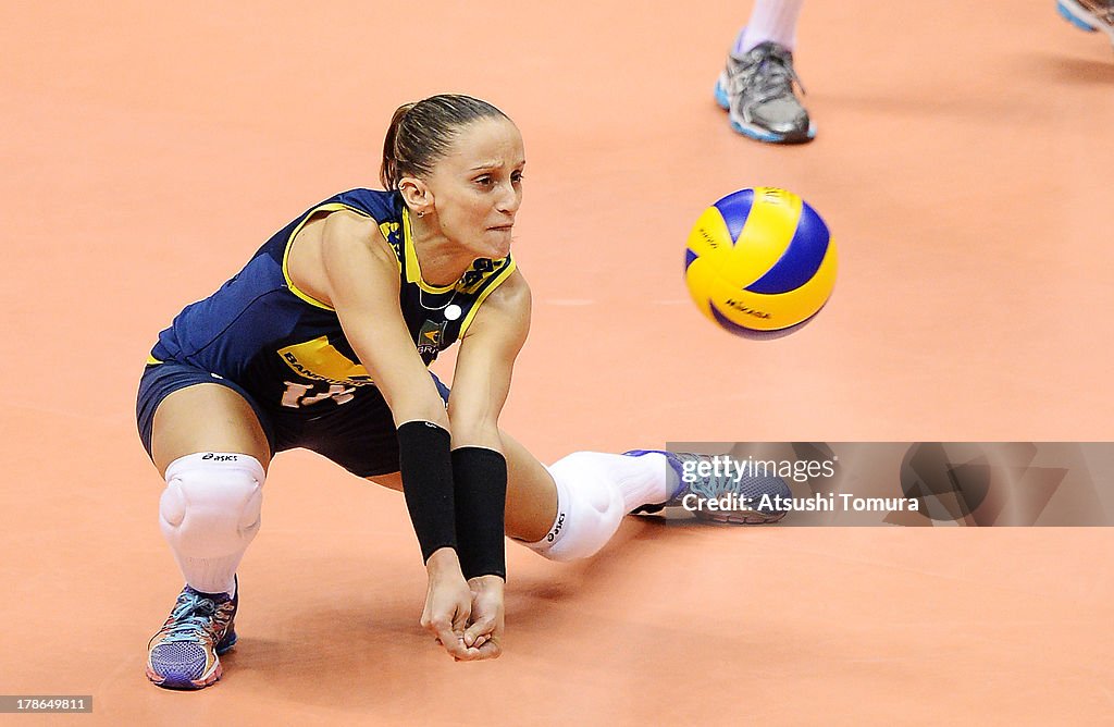 Brazil v Italy - FIVB World Grand Prix Sapporo 2013 Day 3