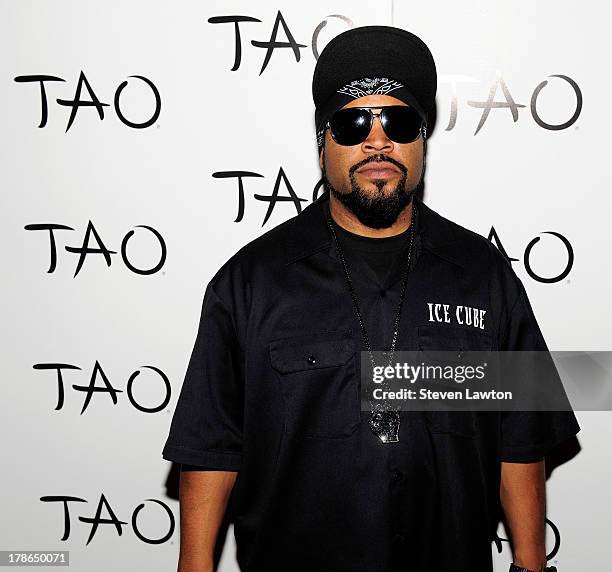 Ice Cube Rapper Party 15 Ice Cube At Tao Nightclub Stock Photos, High-Res Pictures, and ...