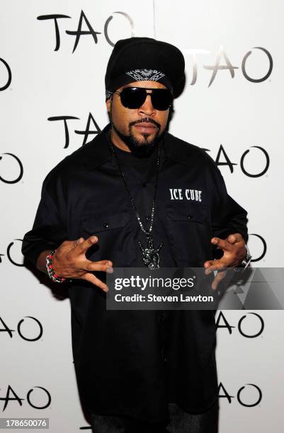 Ice Cube Rapper Party 15 Ice Cube At Tao Nightclub Stock Photos, High-Res Pictures, and ...