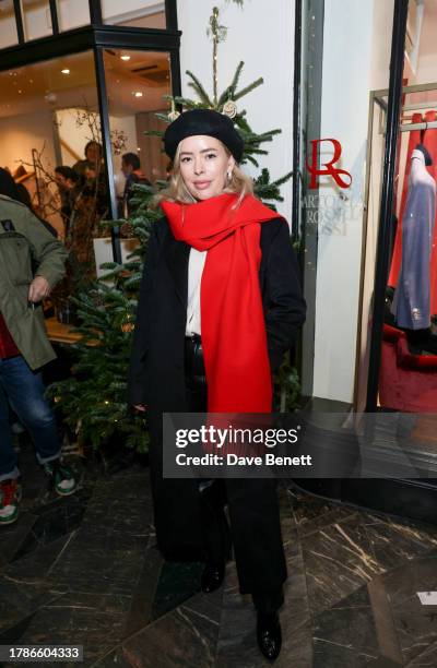 Tanya Burr attends the unveiling of Burlington Arcade's 2023 Christmas with Andrew Lloyd Webber on November 16, 2023 in London, England.