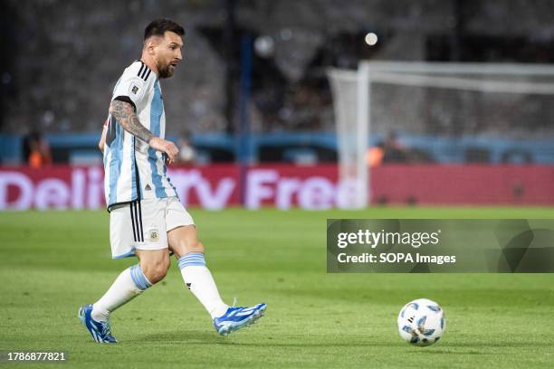 Messi R 28,035 Messi In Action Stock Photos, High-Res Pictures, and Images ...