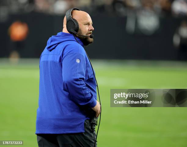 Head coach Brian Daboll of the New York Giants looks on in the fourth quarter of a game against the Las Vegas Raiders at Allegiant Stadium on...