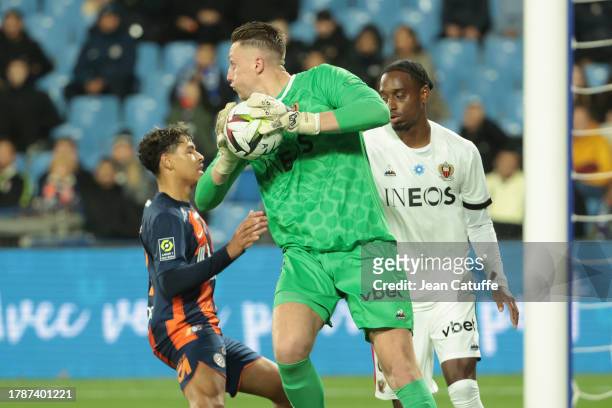 Nice goalkeeper Marcin Bulka in action during the Ligue 1 Uber Eats match between Montpellier HSC and OGC Nice at Stade de la Mosson on November 9,...