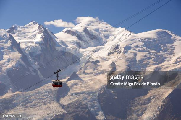 grand balcon sud with stunning views to  mont blanc massif and the chamonix valley, chamonix-mont-blanc, haute-savoie, france. - mont blanc massif stock pictures, royalty-free photos & images