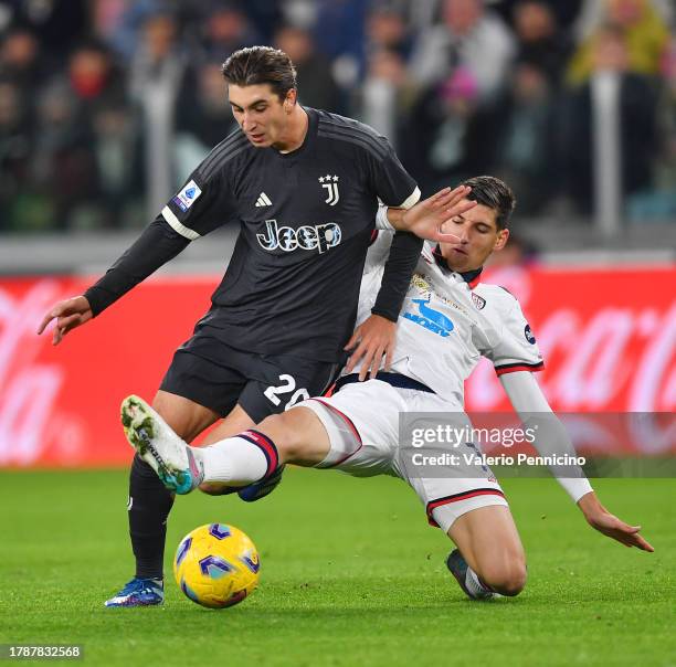 Fabio Miretti of Juventus and Matteo Prati of Cagliari Calcio battle for the ball during the Serie A TIM match between Juventus and Cagliari Calcio...