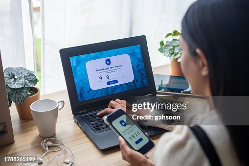 2要素認証(2FA)セキュリティでラップトップに安全にログイン 2要素認証(2FA)セキュリティでラップトップに安全にログイン