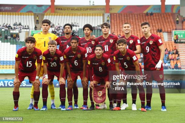 Venezuela players pose for a team photo prior to the FIFA U-17 World Cup Group F match between Venezuela and New Zealand at Si Jalak Harupat Stadium...