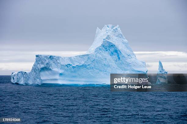 antarctic iceberg - elephant island south shetland islands stock pictures, royalty-free photos & images