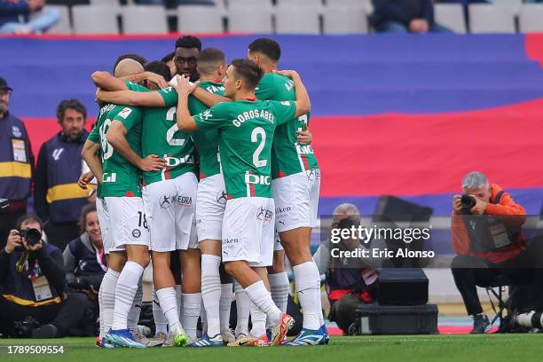 Samu Omorodion of Deportivo Alaves celebrates after scoring the team's first goal during the LaLiga EA Sports match between FC Barcelona and...