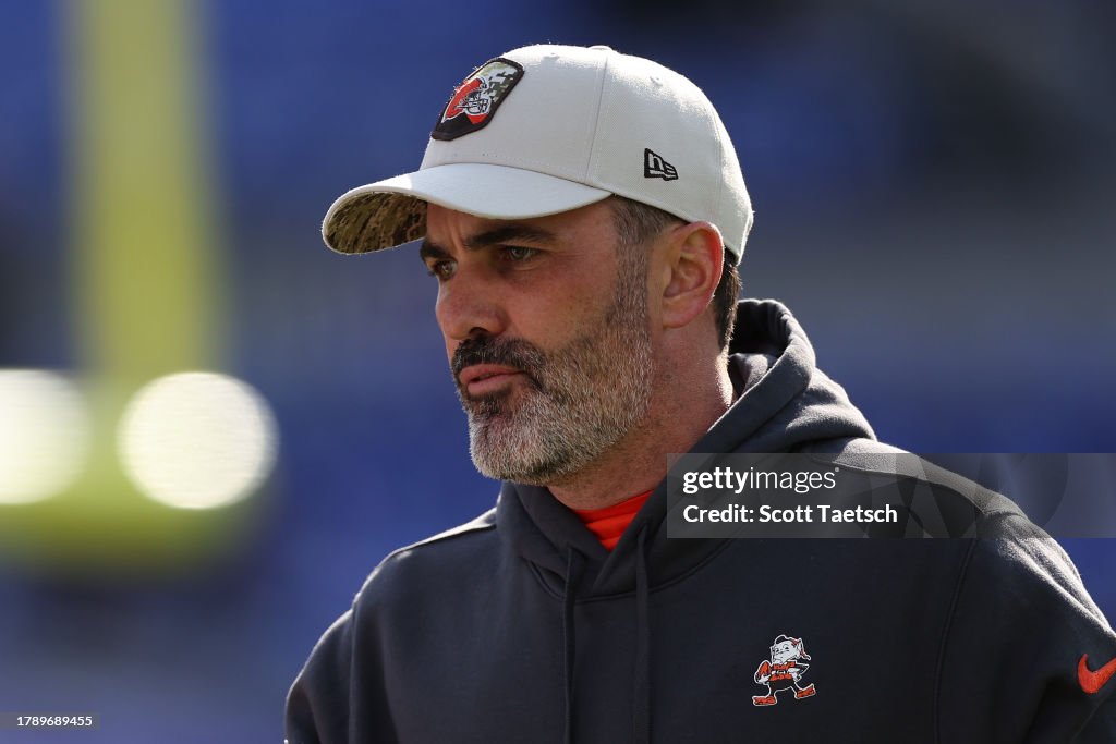 Head coach Kevin Stefanski of the Cleveland Browns before the game