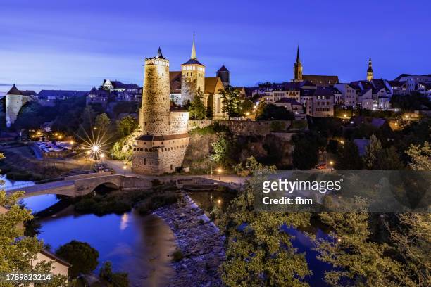 bautzen old town and spree river at blue hour (saxony, germany) - bautzen stock pictures, royalty-free photos & images
