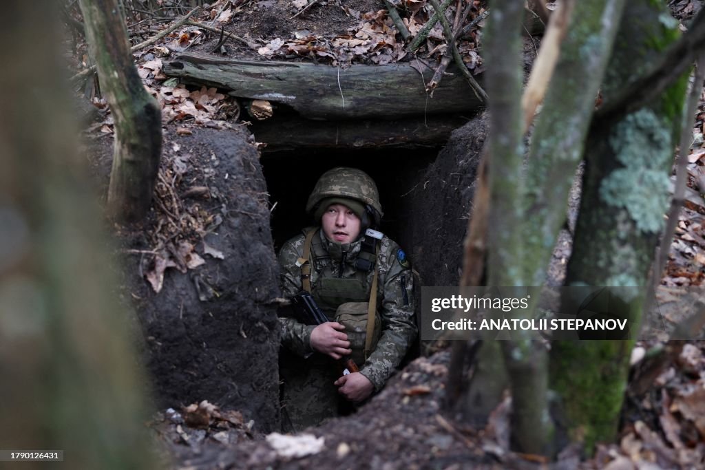 TOPSHOT-UKRAINE-RUSSIA-CONFLICT-WAR
