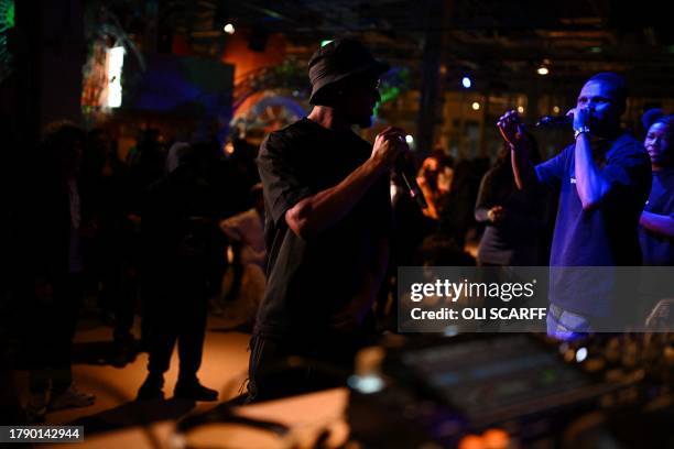 Tenso Rapper Manchester 374 Rapper 88 Stock Photos, High-Res Pictures, and Images - Getty Images