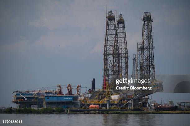 An oil refinery at the Paraguana Refinery Complex on Lake Maracaibo in Maracaibo, Zulia state, Venezuela, on Wednesday, Nov. 15, 2023. A decision by...