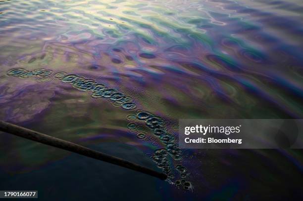 An oil spill on Lake Maracaibo in Cabimas, Zulia state, Venezuela, on Friday, Nov. 17, 2023. A decision by the US on Oct. 18 to ease sanctions in...