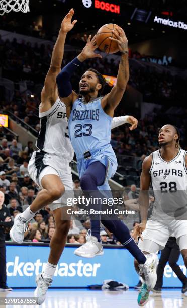 Derrick Rose of the Memphis Grizzlies goes to the basket against the San Antonio Spurs in the first half at Frost Bank Center on November 18, 2023 in...