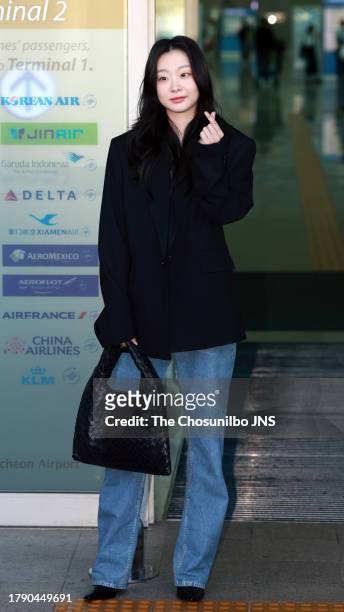 South Korean actress Kim Da-mi is seen leaving Incheon International Airport for Bottega Veneta Summer 24 Show on September 22, 2023 in Incheon,...