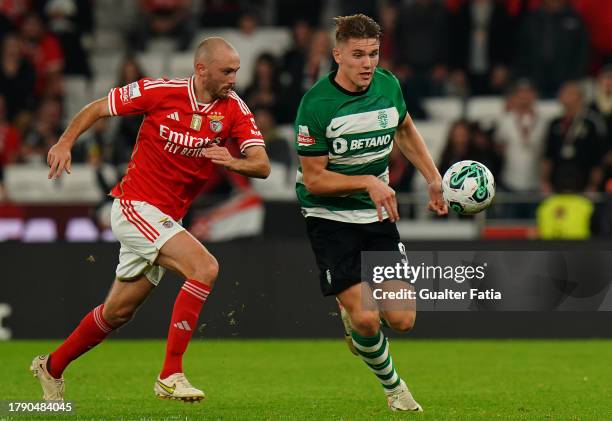 Viktor Gyokeres of Sporting CP with Fredrik Aursnes of SL Benfica in action during the Liga Portugal Betclic match between SL Benfica and Sporting CP...