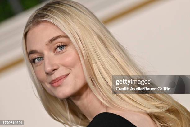 Elizabeth Debicki attends the Los Angeles Premiere of Netflix's "The Crown" Season 6 Part 1 at Regency Village Theatre on November 12, 2023 in Los...