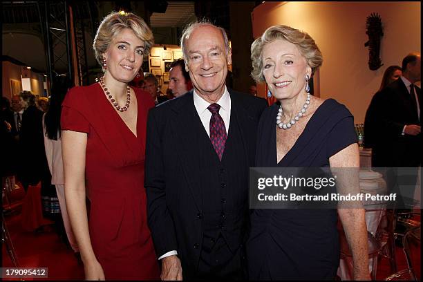 Prince Amyn Aga Khan in between Ariane Dandois and daughter Ondine De Rothschild at The Gala Evening Celebrating The New Venue For The L'Ecole De La...