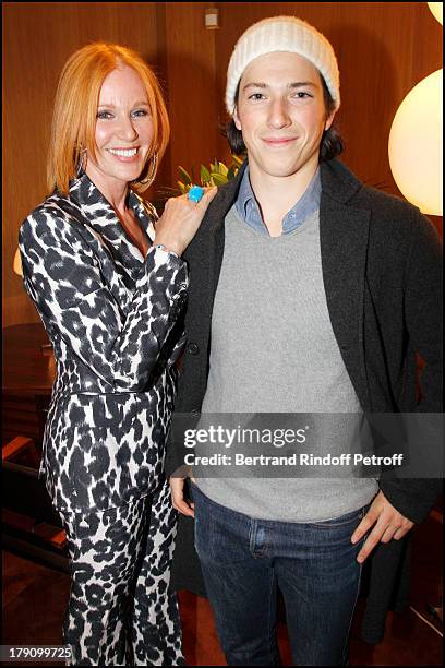 Marc Englander Suzanne Syz Photos and Premium High Res Pictures - Getty Images
