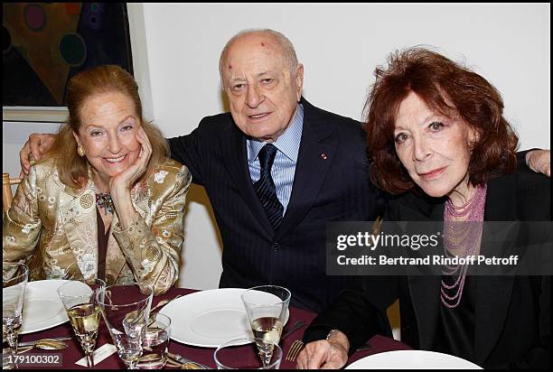 Doris Brynner, Piere Berge, Charlotte Aillaud at The Gala Dinner For The Society Of Friends Of The National Museum Of Modern Art Held At The Pompidou...