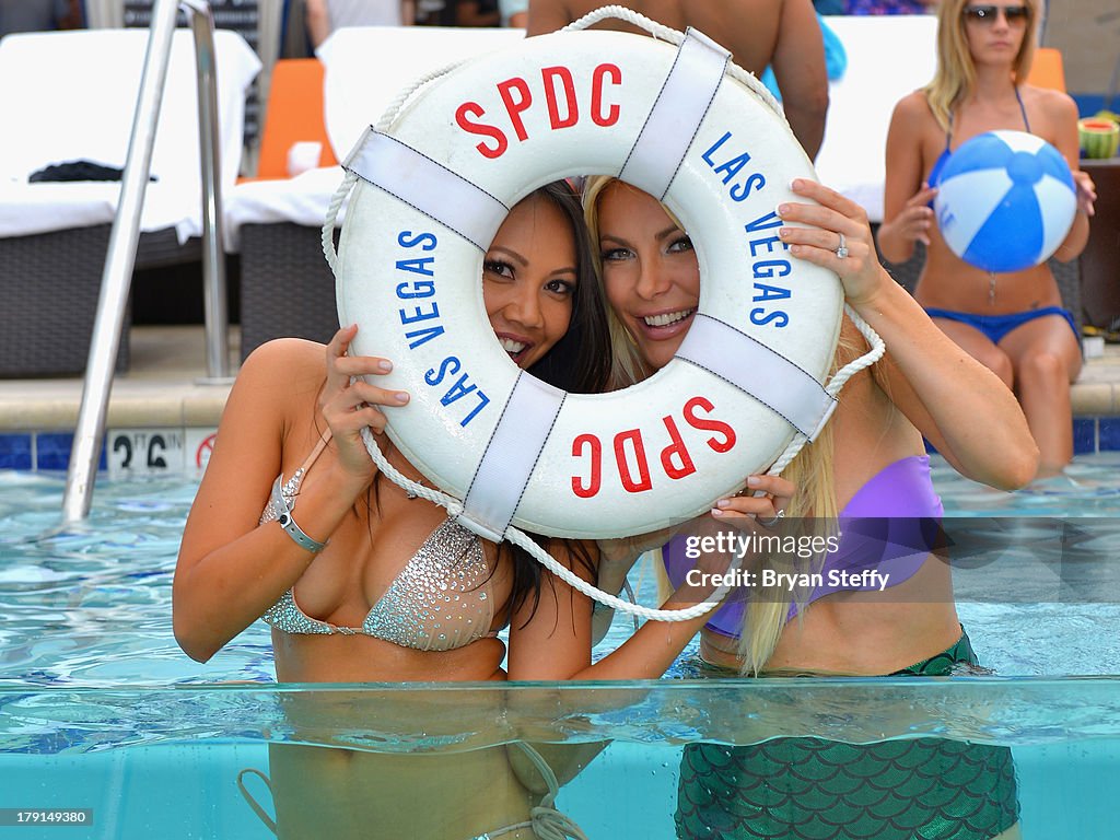 Sapphire Pool & Dayclub LDW Hosted By Playmate Crystal Hefner