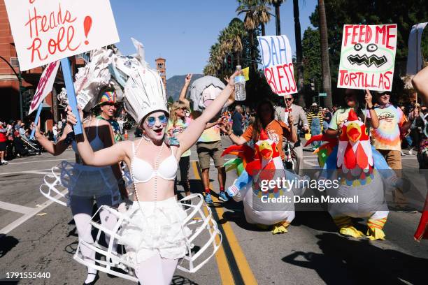 Pasadena, CA Hundreds participate in the 44th Occasional Pasadena Doo Dah Parade, an off-beat "twisted sister" of the traditional Rose Parade where...