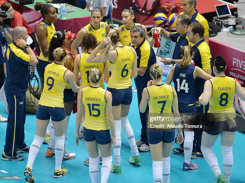 China v Brazil - FIVB World Grand Prix Sapporo 2013 Day 5