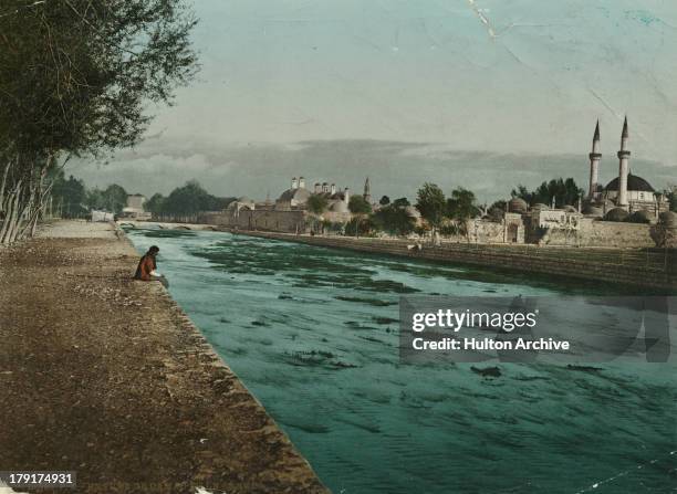 Barada Barada River Photos and Premium High Res Pictures - Getty Images