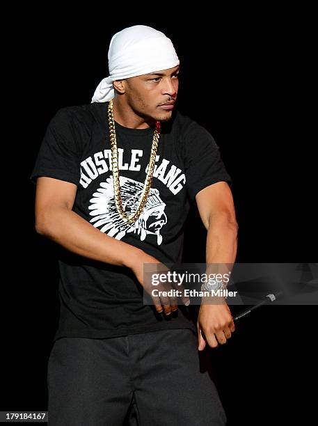 Tip Ti Rapper 63 Americas Most Wanted Music Festival With Lil Wayne And T I At The ...