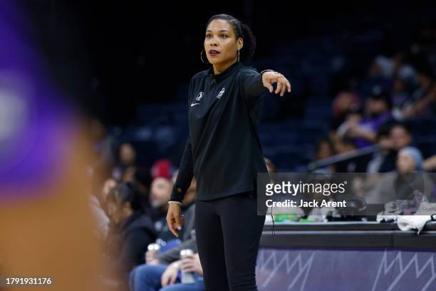 Lindsey Harding Head Coach of the Stockton Kings directs her team against the South Bay Lakers during the match on November 19, 2023 at Stockton...