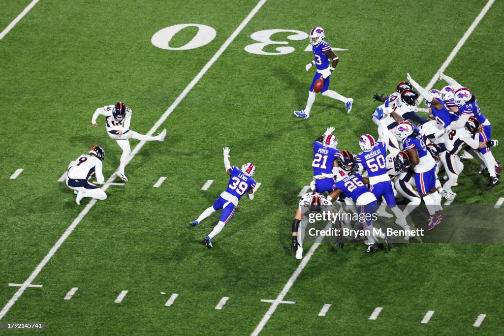 Denver Broncos v Buffalo Bills