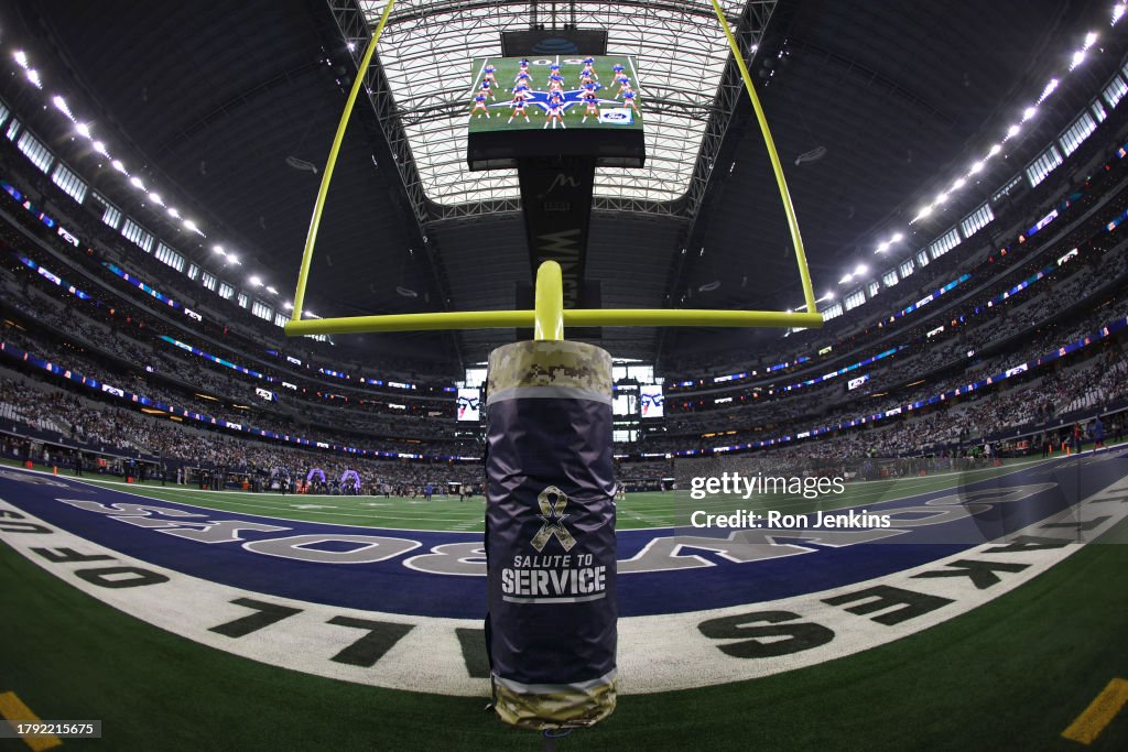 New York Giants v Dallas Cowboys