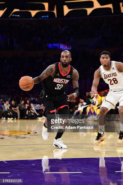 Jeff Green of the Houston Rockets drives to the basket during the game against the Los Angeles Lakers on November 19, 2023 at Crypto.Com Arena in Los...