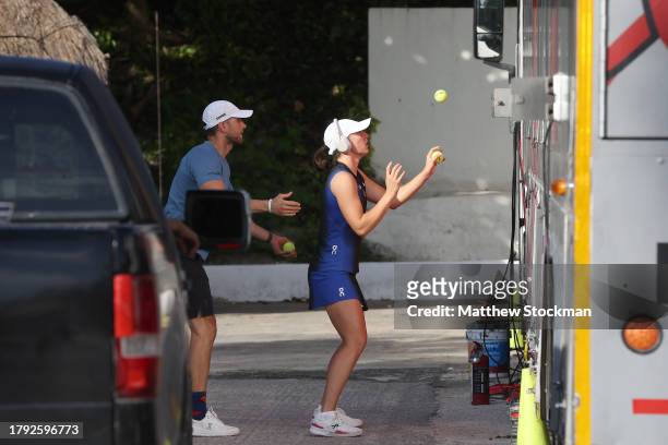 Iga Swiatek of Poland warms-up prior to playing Jessica Pegula of the United States in the singles final on the final day of the GNP Seguros WTA...