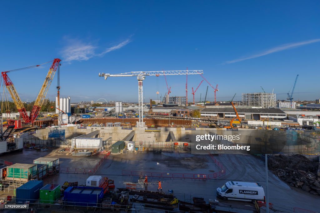 Hs2 Project The HS2 Victoria Road Crossover Box construction project of the High ...