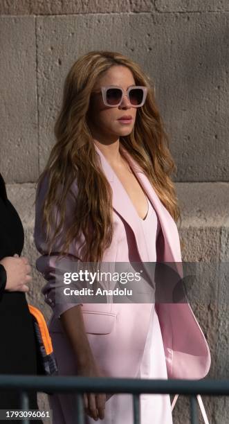 368 Shakira Departs Stock Photos, High-Res Pictures, and Images - Getty