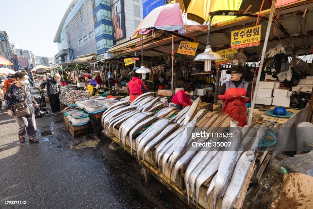 Mercato del pesce di Jagalchi a Busan, Corea del Sud