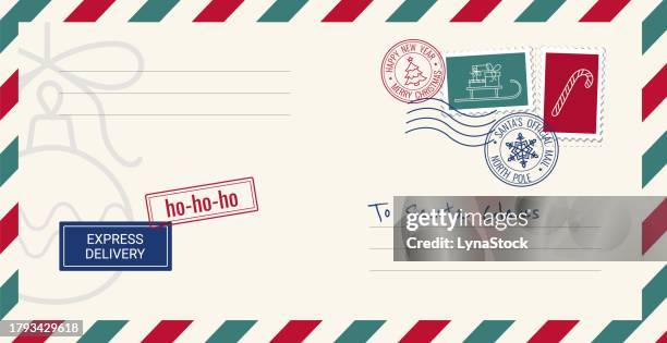 ilustraciones, imágenes clip art, dibujos animados e iconos de stock de sobre de navidad en blanco para papá noel con sello postal. ilustración vectorial de postal navideña para lista de deseos. estilo de dibujos animados. - christmas letter