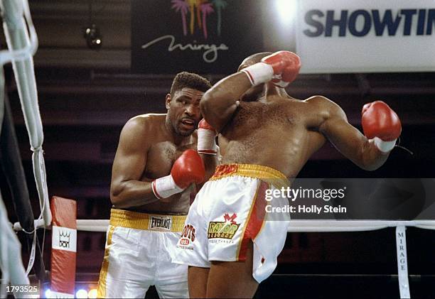 Donovan Razor Ruddock Early 381 Razor Ruddock Photos & High Res Pictures - Getty Images